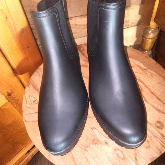 JEFFREY CAMPBELL BLACK MATTE CLOUDY WATERPROOF CHELSEA BOOTS-SEE DESCRIPTION - Picture 7 of 10